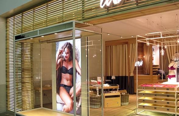 Aerie Concept Design - Sheer Storefront Full Scale Mockup - Architect: Neumann & Rudy